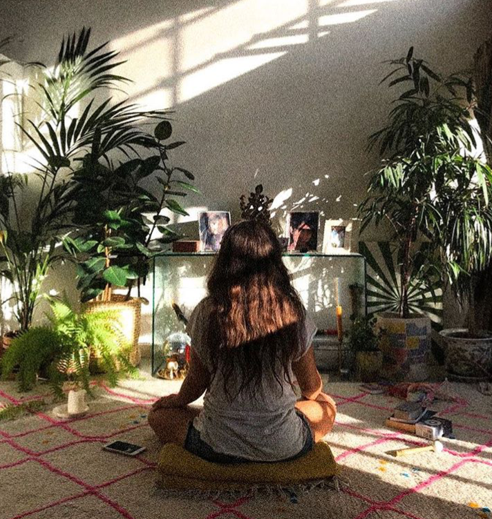 Girl meditating and practicing fullbreath